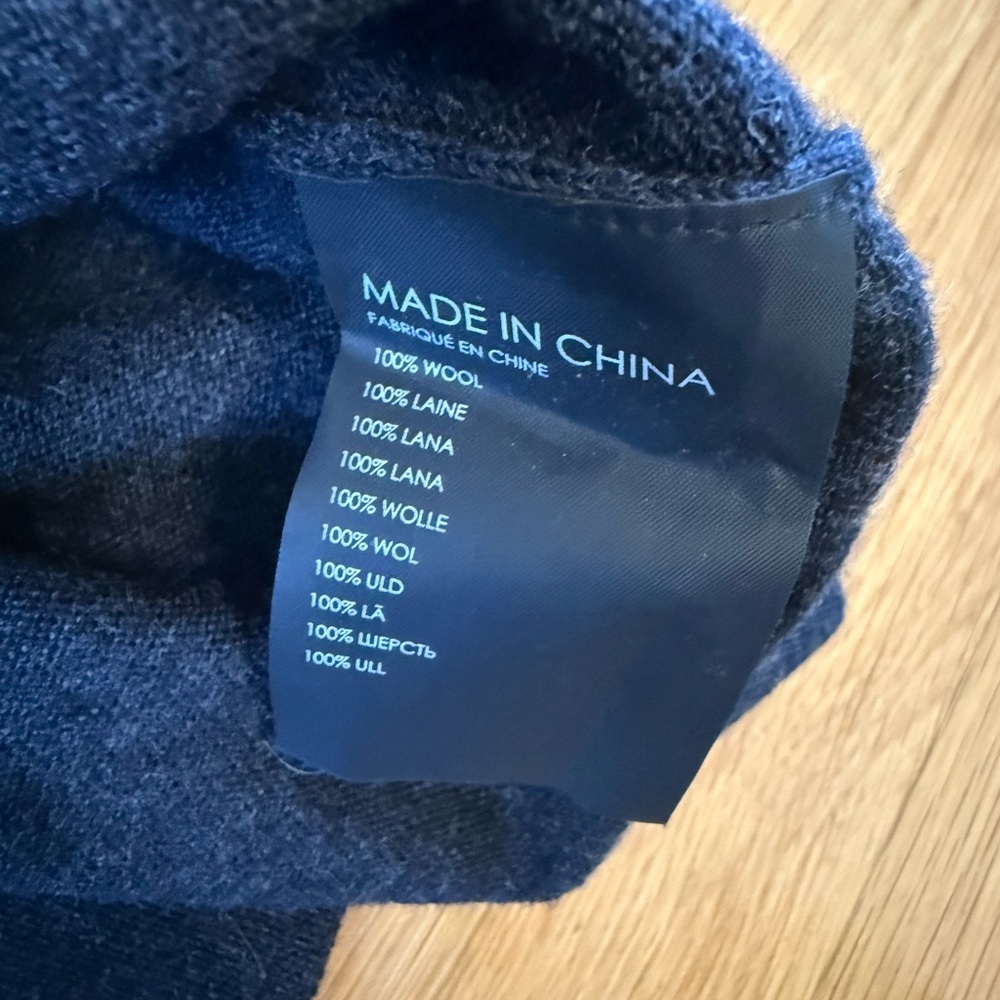 Club Monaco 100% Wool Crewneck Sweater Charcoal Grey Men's M - Picture 4 of 7